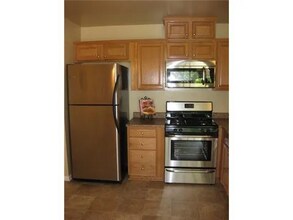 14214 Lost Dutchman Dr in Poway, CA - Building Photo - Building Photo