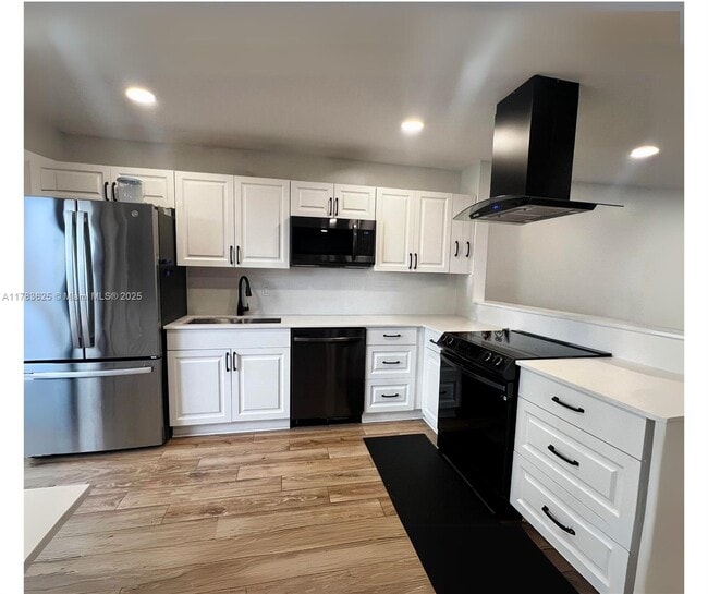 2531 W 60th Pl in Hialeah, FL - Building Photo - Building Photo
