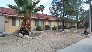 27700 Avenida Terrazo in Cathedral City, CA - Foto de edificio - Building Photo