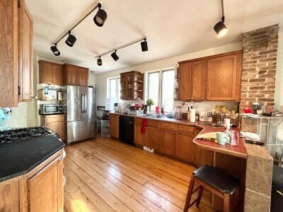 53 Lawn St, Unit 2