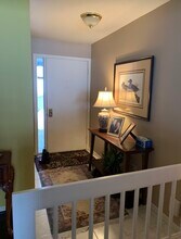 275 Hickory Ln in Lake Barrington, IL - Building Photo - Building Photo