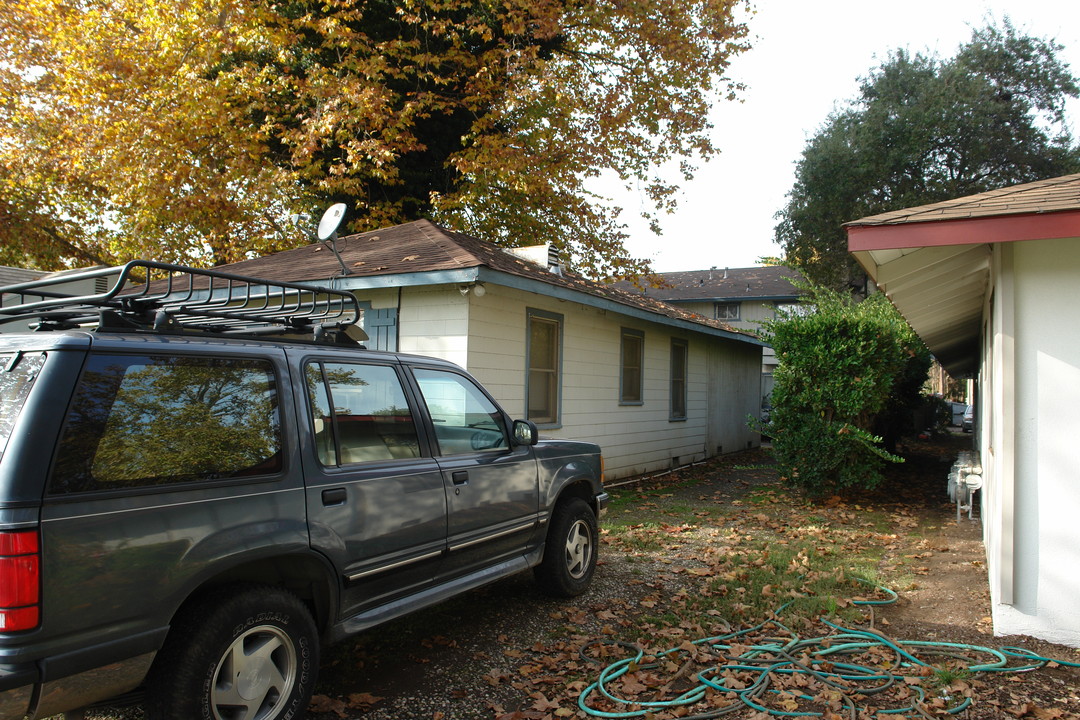 432 W Sacramento Ave in Chico, CA - Building Photo