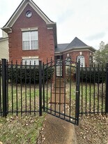 2178 Berry Bush Ln in Memphis, TN - Building Photo