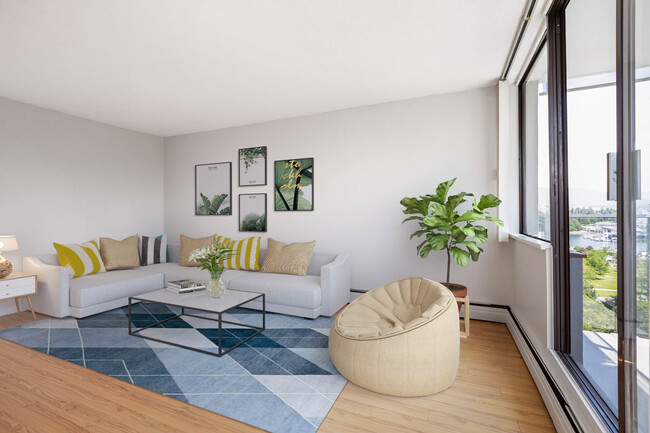 1905 Robson St in Vancouver, BC - Building Photo - Building Photo