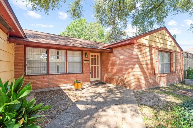 property at 1457 Confederate Rd