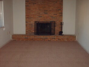 1006A Holton Ave, Unit 1006 A Holton Ave in Fort Walton Beach, FL - Foto de edificio - Building Photo