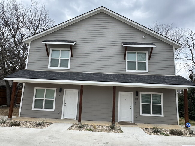 485 1st St in Stephenville, TX - Building Photo - Building Photo