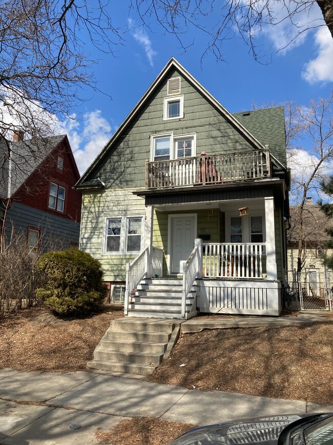 property at 524 E Wright St