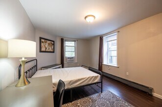 46 Wayne St in Jersey City, NJ - Building Photo - Building Photo