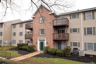 620 Manatawny St, Unit 22 in Pottstown, PA - Building Photo