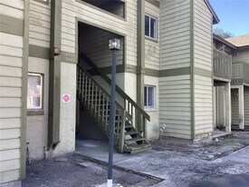 2054 Bowen Dr in Orlando, FL - Building Photo