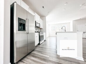 1 Trakas Ct in Travelers Rest, SC - Building Photo - Building Photo