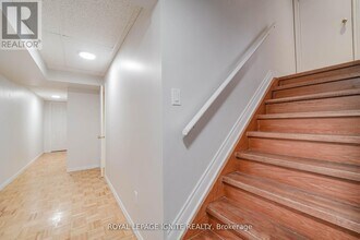 165 Clonmore Dr in Toronto, ON - Building Photo - Building Photo
