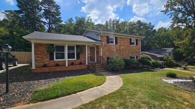 4129 Allwood Dr in Charlotte, NC - Building Photo - Building Photo