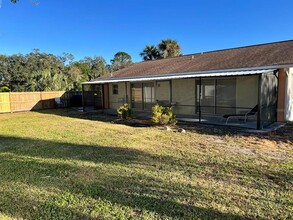 15 Clark Ln in Palm Coast, FL - Building Photo - Building Photo