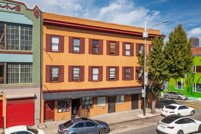 UrbaNests | 1080 Folsom Residences in San Francisco, CA - Building Photo - Building Photo