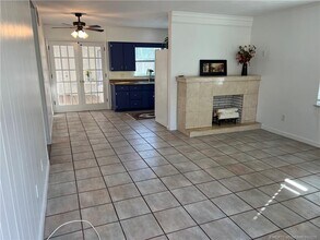 2172 NE Pelican Terrace in Jensen Beach, FL - Building Photo - Building Photo