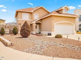 7600 Plaza Redonda Dr in El Paso, TX - Building Photo