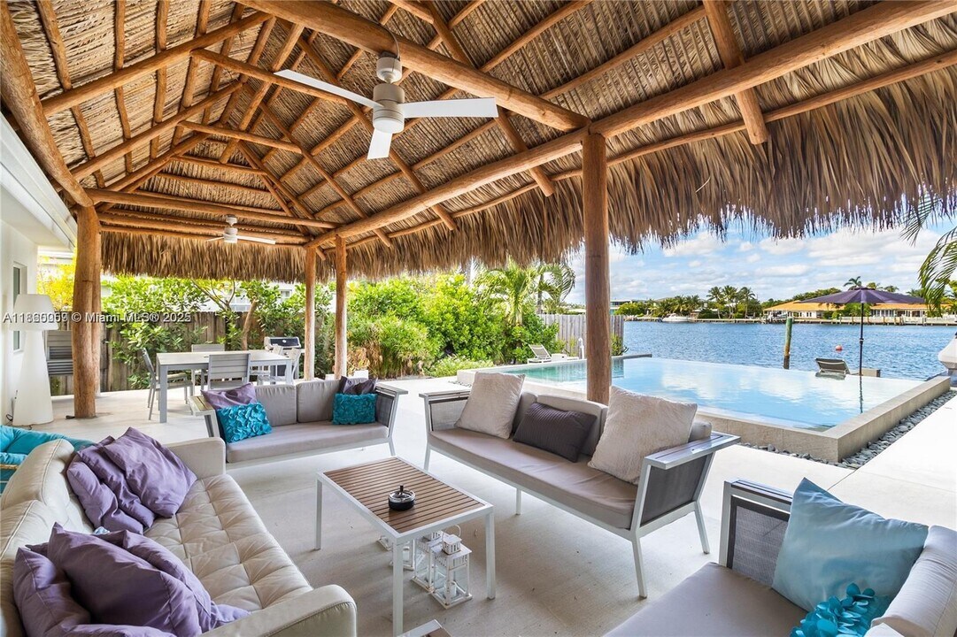 661 86th St in Miami Beach, FL - Foto de edificio