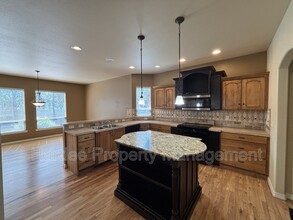 2831 W Mirmonte St in Meridian, ID - Foto de edificio - Building Photo