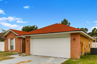 2891 Tuscarora Tr in Middleburg, FL - Building Photo - Building Photo