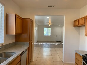 13237 Kootenay St in Victorville, CA - Building Photo - Building Photo