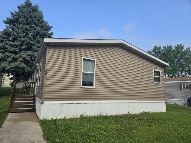 395 Starling Ln in Madison, WI - Building Photo