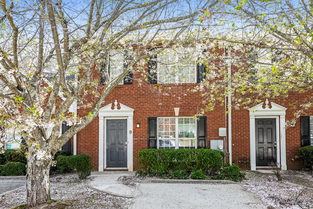 5777 Strathmoor Manor Cir in Lithonia, GA - Building Photo