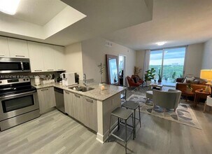 2700 SW 27th Ave in Miami, FL - Building Photo - Building Photo