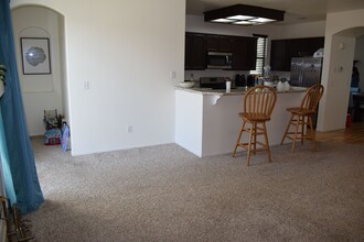 9298 Marlemont Cir in Elk Grove, CA - Building Photo - Building Photo