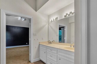 919 E 36th St in Houston, TX - Building Photo - Building Photo