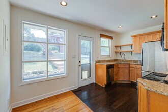 2104 15th Ave S in Nashville, TN - Building Photo - Building Photo