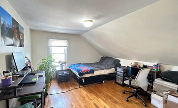 28A Cherry St, Unit 2 in Somerville, MA - Foto de edificio - Building Photo