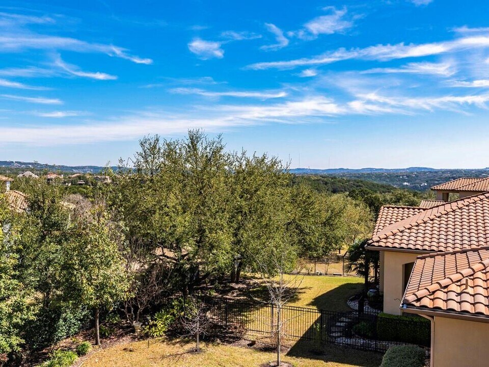 11725 Shadestone Terrace in Austin, TX - Building Photo