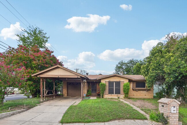 property at 1602 Lone Oak Ave