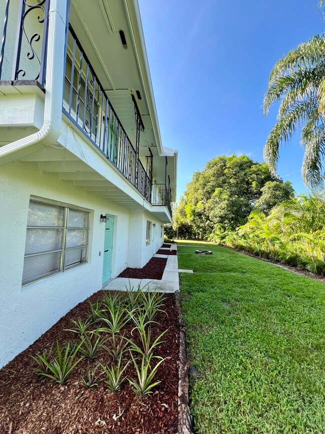 2819 SW Cornell Ave in Palm City, FL - Building Photo - Building Photo