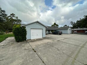 1159 E Rohe St in Tarpon Springs, FL - Building Photo - Building Photo