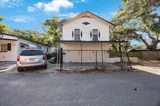 2242 23rd Ave S in St. Petersburg, FL - Building Photo - Building Photo