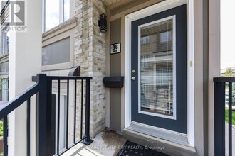 5035-5035 Oscar Peterson Blvd in Mississauga, ON - Building Photo - Building Photo