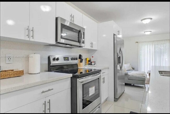 1867 NW 46th St in Miami, FL - Building Photo - Building Photo