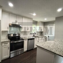 305 N Wilson St in Kaufman, TX - Building Photo - Building Photo