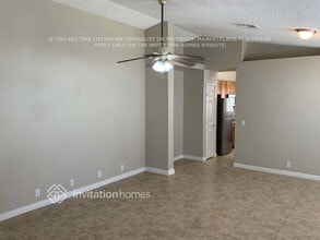 4026 W Whispering Wind Dr in Glendale, AZ - Foto de edificio - Building Photo