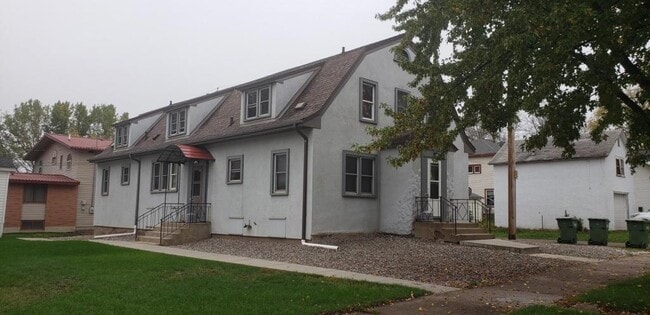 1114 E 22nd St in Hibbing, MN - Building Photo - Building Photo