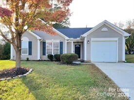 6828 Ayrshire Glen Pl in Charlotte, NC - Building Photo