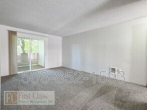 3618 SW Beaverton Hillsdale Hwy in Portland, OR - Building Photo - Building Photo