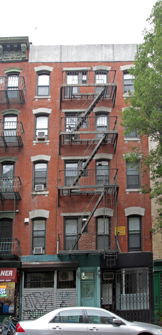 517 E 12th St in New York, NY - Building Photo - Building Photo