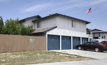 18125 Poinciana Rd in Adelanto, CA - Building Photo - Building Photo