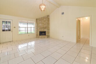 3803 Lochmire Ln in Houston, TX - Building Photo - Building Photo