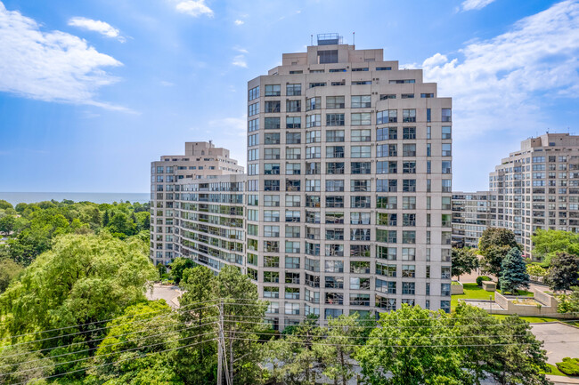 Marina Del Rey - Phase II in Toronto, ON - Building Photo - Building Photo