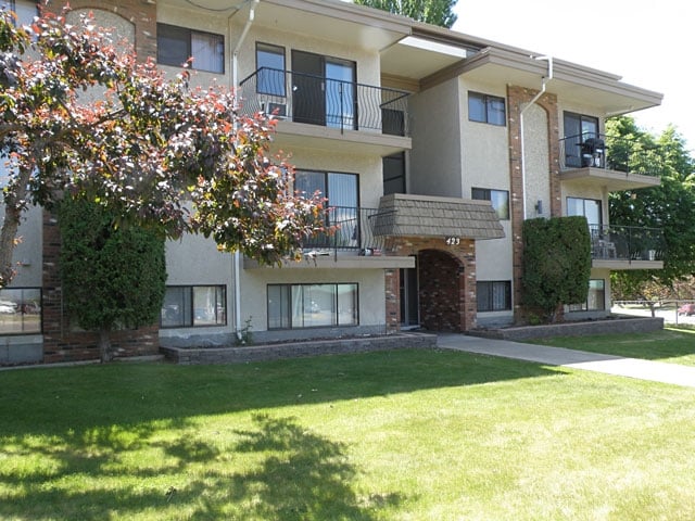 Hillsview Apartments in Kamloops, BC - Building Photo